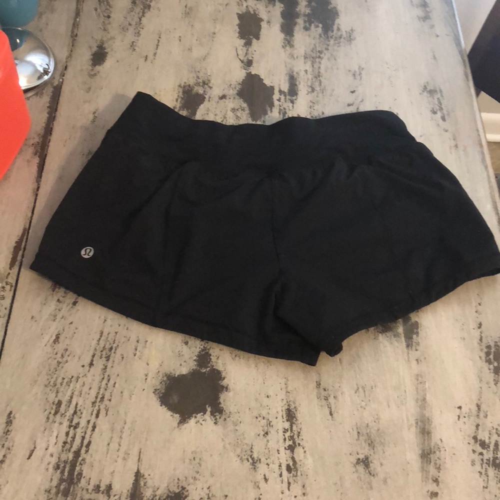 LULULEMON black short
